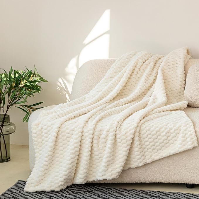 Super Soft Fleece King Size Blanket 90x102 Inches for Bed, Premium Silky with 3D Imitation Turtle Shell Jacquard Decorative Blankets, Lightweight and Cozy for Living Room.Ivory