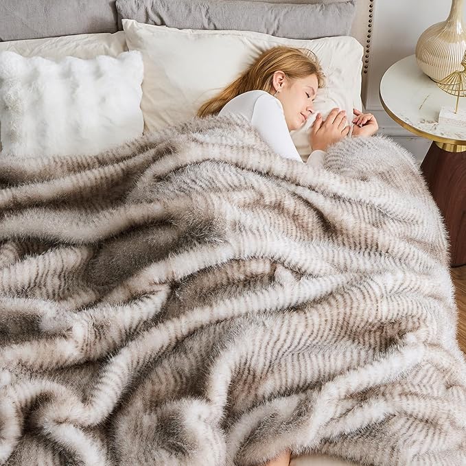 NEWCOSPLAY Faux Fur Throw Blanket Luxury Fluffy Thick Warm Blanket for Couch Sofa Bed 1000GSM (Stripe Light Grey Thick, Throw(50"x60"))