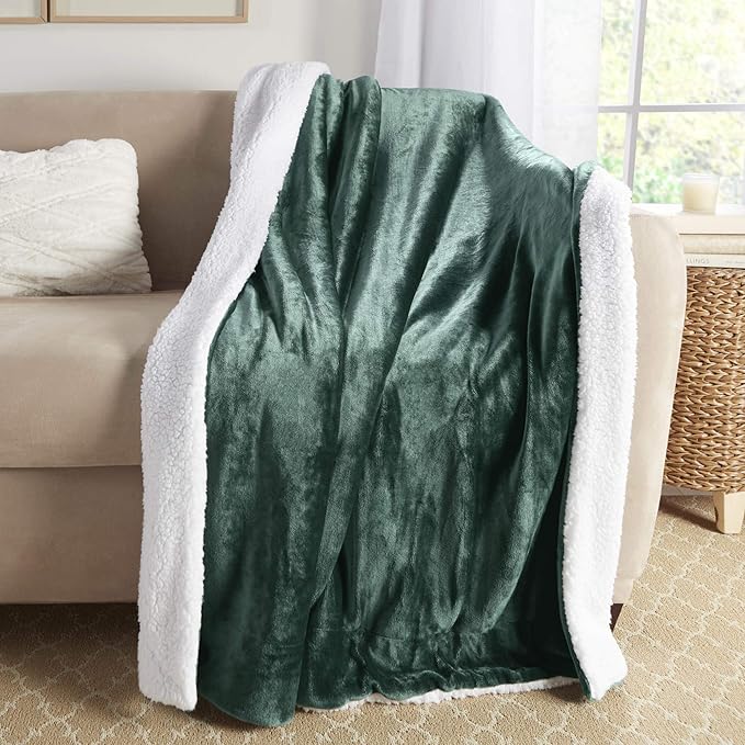 Genteele Sherpa Throw Blanket Super Soft Reversible Ultra Luxurious Plush Blanket, 50 x 60 inches, Hunter Green/White