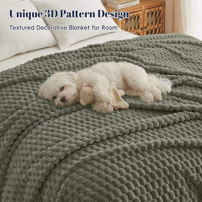 PHF Ultra Soft Flannel Fleece Blanket King Size, Lightweight 3D Jacquard Fleece Blanket, No Shedding, No Pilling, Luxury 340GSM Aesthetic Fluffy Cozy for Bed Room Decor, 108"x90", Dusty Sage