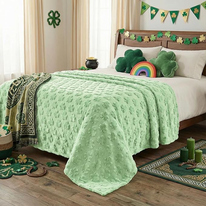 Horaldaily St. Patrick's Day Solid Blanket Throw, Green Shamrock Soft Fuzzy Plush Faux Fur Cozy Blankets for Couch Sofa Bed Lounging, Ideal Gifts for Kids Adults Wife Self, 50x60