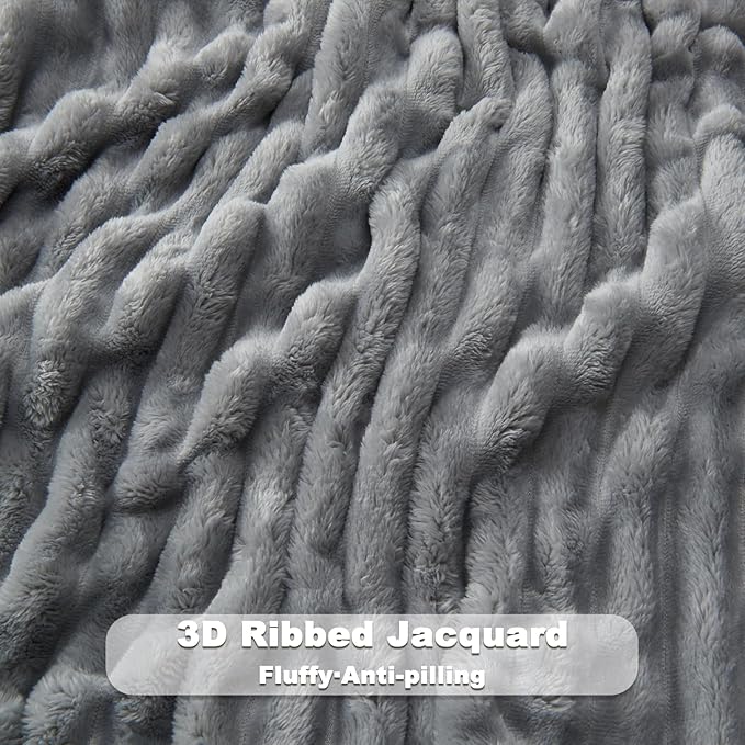 NEWCOSPLAY Super Soft Throw Blanket Light Grey Premium Silky Flannel Fleece 3D Ribbed Jacquard Lightweight Bed Blanket All Season Use (Light Grey Ribbed, Throw(50"x60"))