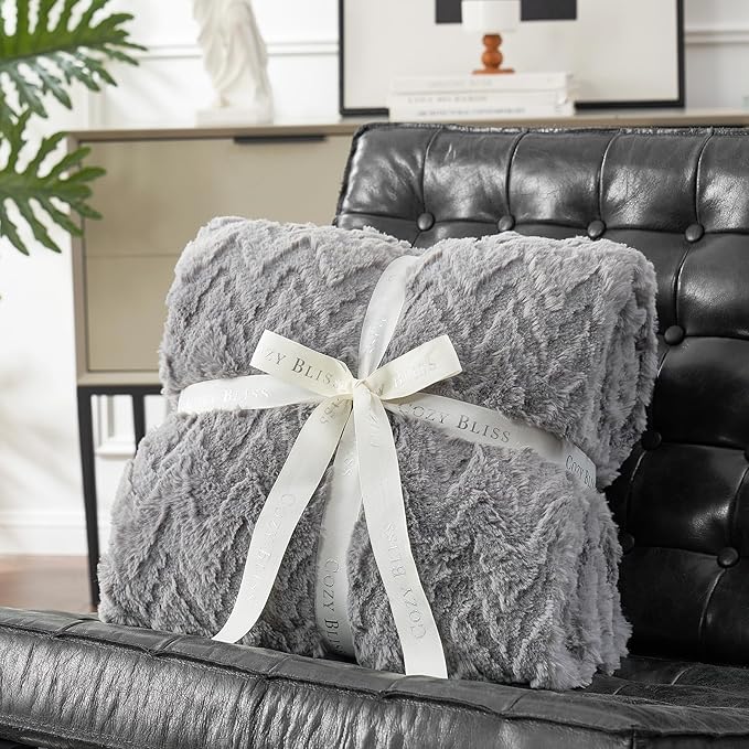 Cozy Bliss Faux Fur Textured Throw Blanket for Couch Super Soft Fuzzy Bed Blanket Gift for Women Premium 3D Ribbed Jacquard All Season Use Grey Zigzag 50"*60"