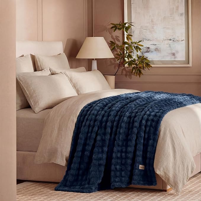 Bedsure 3D Fleece Bubble Blanket - GentleSoft Blue Queen Blanket for Bed Sofa Room Decor - Luxury Soft Cozy Gifts for Her, Lightweight, All Seasons, Navy Blue, 90"×90"