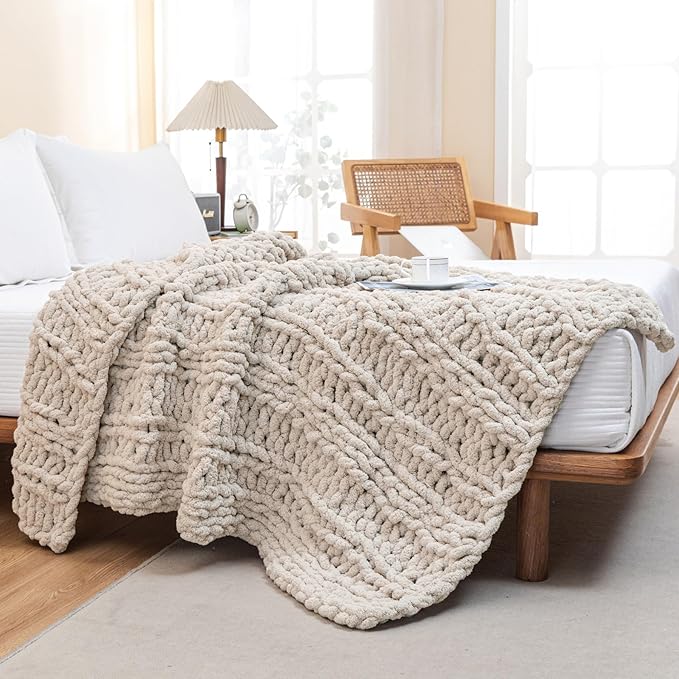 WESHIONGOO Chunky Knit Blanket Throw 40"×60" Knitted Throw Blankets for Couch Bed Fluffy Soft Blanket with Jumbo Chenille Yarn Thick 100% Handmade (Linen, Medium Size Throw)