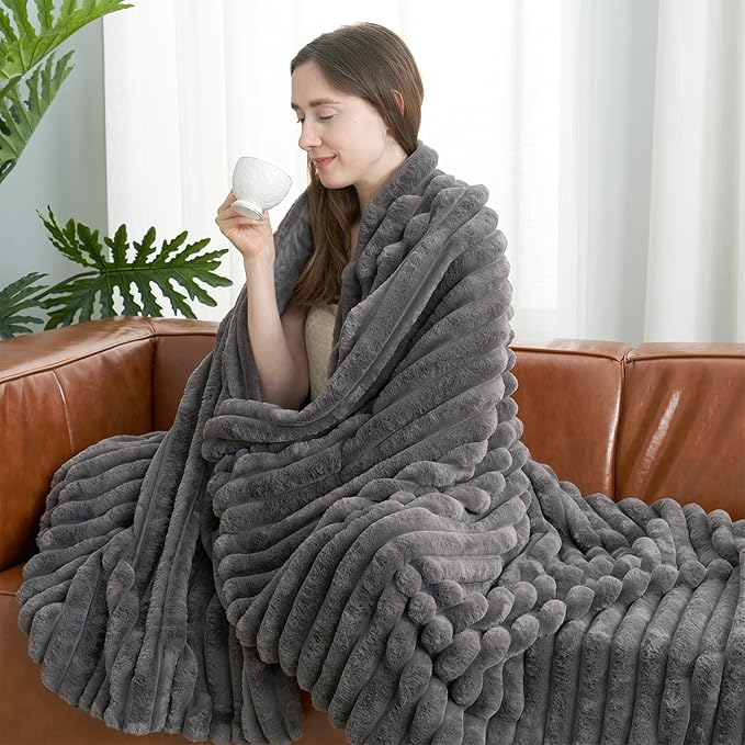 Amélie Home Faux Fur Throw Blanket for Couch, Cozy Fuzzy Fluffy Fur Luxurious Soft Striped Plush Gift Blankets for Family Sofa Chair Bedroom, 60"x80", Charcoal Grey
