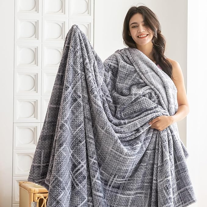 COOVA Fleece Bed Blanket King Size, Super Soft and Cozy 3D Jacquard Warm Blankets, Lightweight and Fuzzy Large Throw for Couch, Sofa, Chair, Giftable (Light Grey, 90"x102")