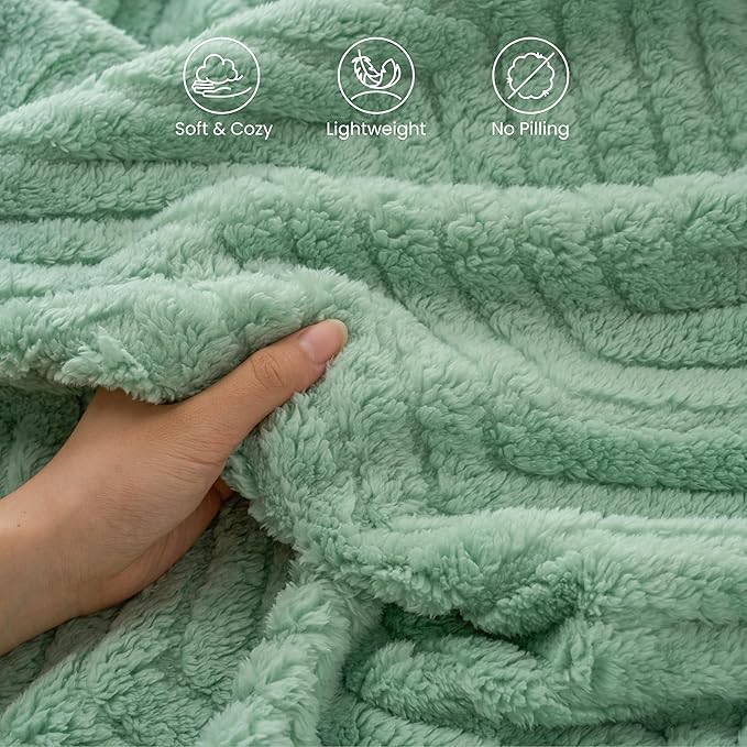 Joiedomi Sage Green Throw Blanket for Couch, Soft & Warm Sage Green Fleece Blankets Gifts for Women Mom, Cozy Cute Soft Throw 50x60 Inches