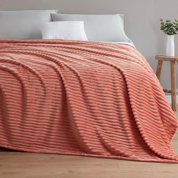 Nestl Rose Blanket King Size for Bed - Cozy Warm Fuzzy Blankets for Women, Plush Large Fleece Throws for Girls - Misty Rose, 108 x 90 Inches