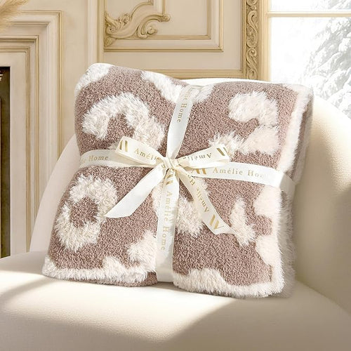 Amélie Home Knit Throw Blanket for Couch, Super Soft Fuzzy Cozy Throw, Giftable Knitted Blanket for Women Men, Birthday, Sofa Bed Living Room Decor, 50" x 60", Beige Leopard