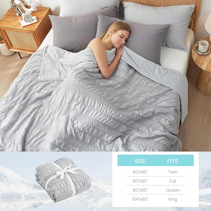 Cozy Bliss Seersucker Cooling Comforter King Size, Q-Max 0.45 Reversible Lightweight Cooling Blanket, Breathable Silk Smooth Summer Bedding Quilt for Hot Sleepers Night Sweats Light Grey