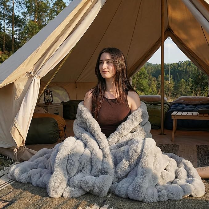 Premium Double-Sided Faux Fur Twin Blanket for Couch, Ultra Soft Gray Cozy Plush Fluffy 3D Bubble Blanket, for Bedroom Living Room Nap Travel Home Decor, 60" x 80"