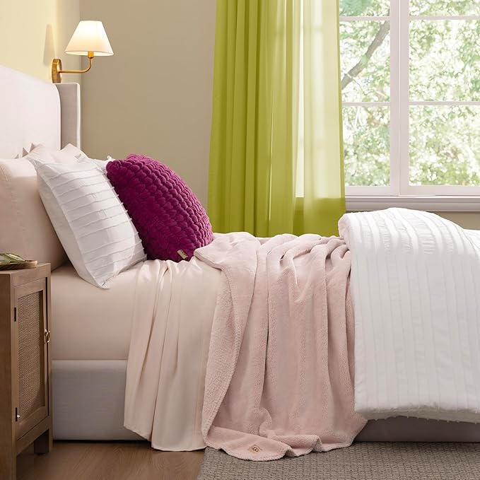 UGG Whitecap Full/Queen Blanket, Fleece Fluffy Blanket for Bed, Luxury Cozy Oversized Throw for Couch, Washable Hypoallergenic Queen Bedding, Cute Decor, 90" x 90", Quartz Pink