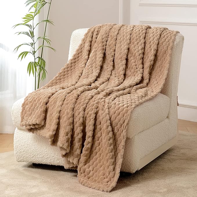 FY FIBER HOUSE Fleece Blanket Queen Size for Bed 300GSM Super Soft Plush Fuzzy Blankets and Throws for Sofa Couch Office, 90x90 Inches, Camel