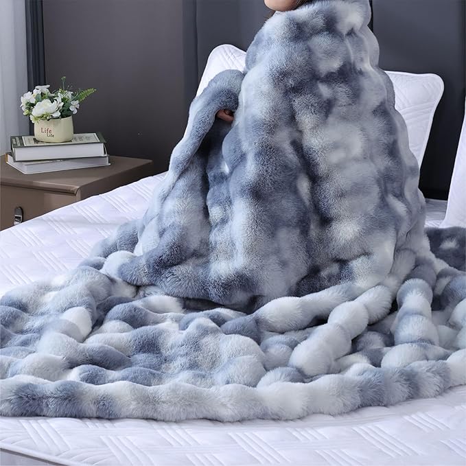 Tie-Dye Blue Faux Fur Throw Blanket for Couch, Double-Sided Bubble Textured Plush Throw with Soft Flannel Back, Machine Washable, 60 x 80, 860 GSM