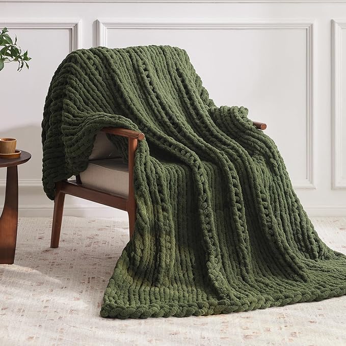 Chunky Knit Throw Blanket, 80''*90'' Knitted Throw Chenille Yarn for Bed Couch, Handmade Green Crochet Big Thick Blanket, Machine Washable Cute Comfy Blanket for Home Decor