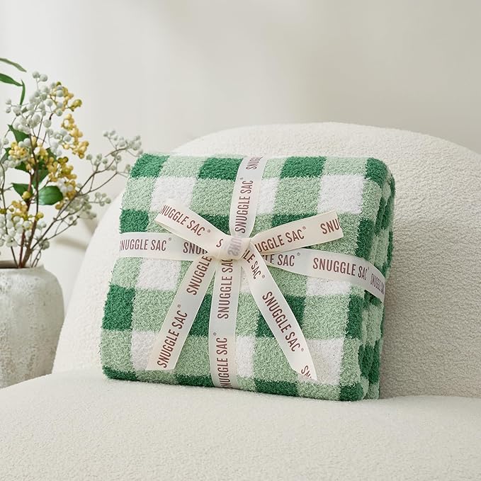 Snuggle Sac St.Patrick's Day Blanket for Couch, Super Soft Cozy Warm Knit Netural Decorative Fluffy Blankets, Reversible Buffalo Plaid Microfiber Throws for Sofa Bed, Plaid Green, 50x60 Inches