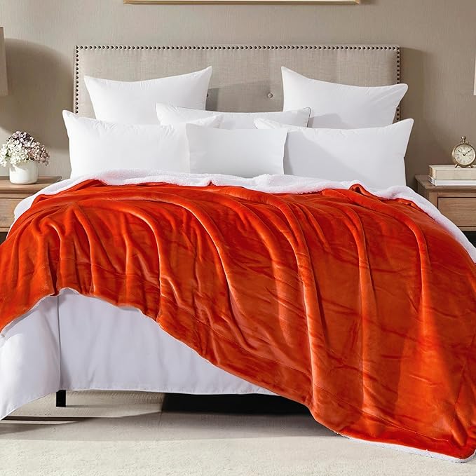 Mocassi Premium Ultra-Soft Flannel Fleece Sherpa Throw Blanket - Warm Cozy Reversible Plush Micromink Blanket for Couch, Bed and Sofa - Fluffy, Christmas Winter Bedding Gift, Twin XL, Orange