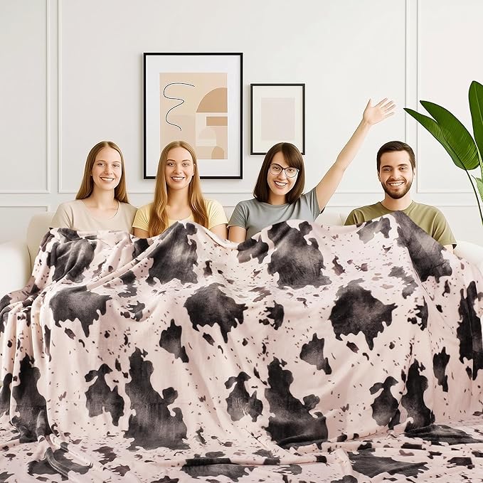 Cow Print Blanket Ultra Soft Flannel Throw Blanket for Couch Bed, Cute Cozy Lightweight All-Season Fleece Blanket King, Gift for Women & Girls, 90×108 Inches Pink