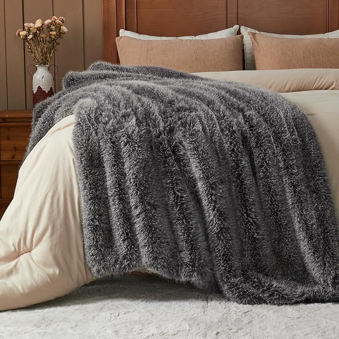 NEWCOSPLAY Faux Fur Twin Blanket Black White Luxury Fluffy Thick Warm Blanket for Couch Sofa Bed 1000GSM (Black White Thick, Twin(60"x80"))