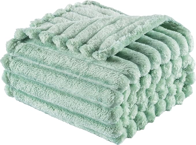 Wider Striped 380gsm Thick Large King Blanket for Couch Super Soft Cozy Blankets for Women Big Fuzzy Fleece Green Blanket for Bed Sofa 90x104