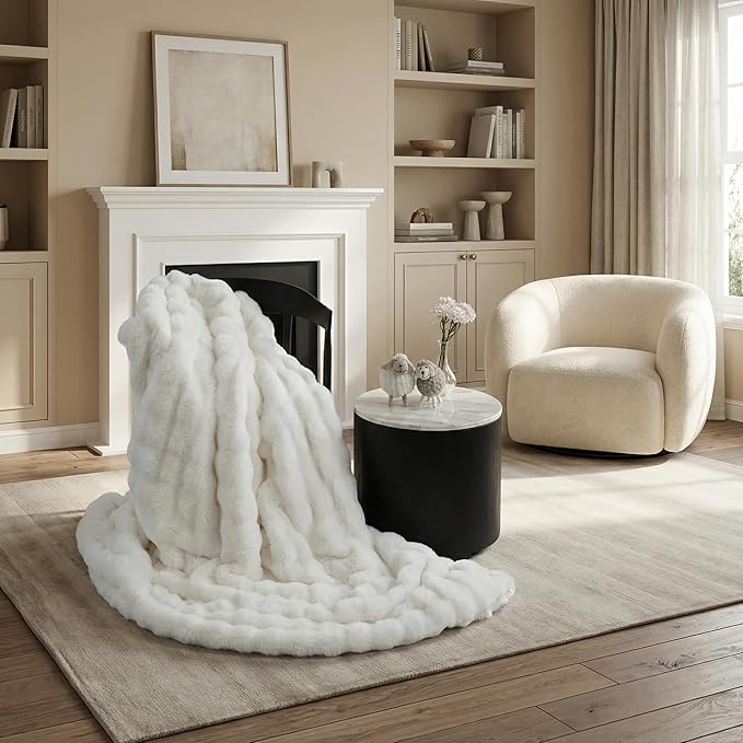 Luxury Faux Fur Throw Blanket, Ultra Soft & Fluffy Blanket for Couch, Sofa, Bed & Living Room – Double-Sided 3D Bubble Blanket (White (Double-Sided Faux Fur Bubble), Twin (60" x 80"))