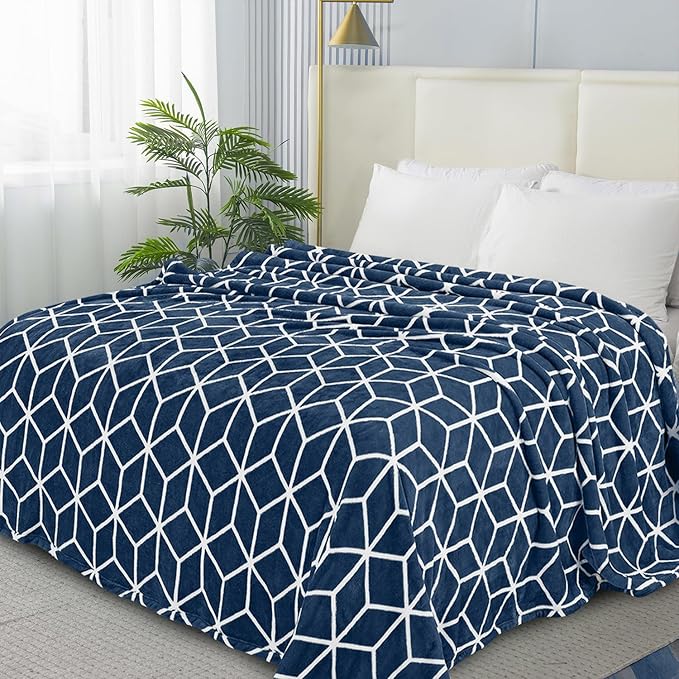 Elegant Comfort Luxury Velvety-Soft Coral Flannel Blanket Micro-Velour Ultra-Softness Fuzzy Plush, King/California King, Navy Blue