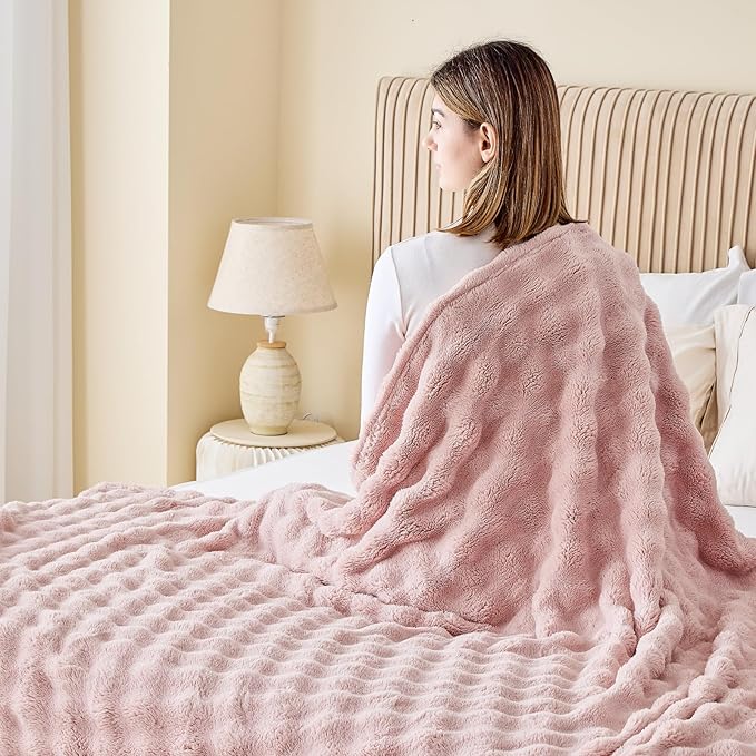 NEWCOSPLAY Twin Blanket for Couch Pink Super Soft Flannel Fleece 3D Bubble Lightweight Bed Blanket All Season Use (Pink, Twin(60"x80"))