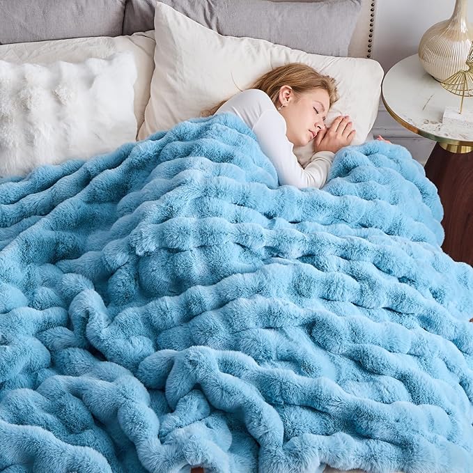 NEWCOSPLAY Faux Fur Twin Blanket Blue Luxury Fluffy Thick Warm Bubble Blanket for Couch Sofa Bed 1000GSM (Blue Bubble Thick, Twin(60"x80"))