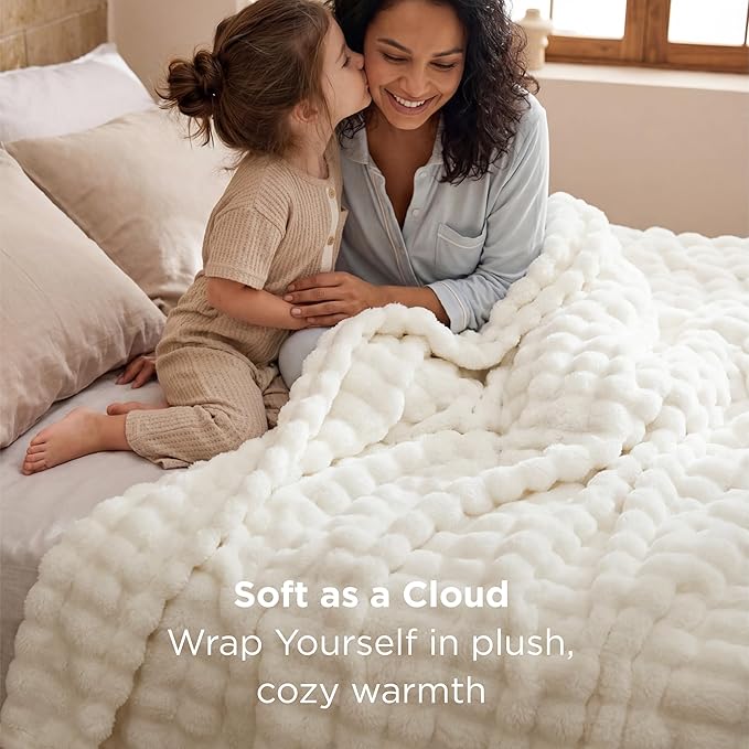 Bedsure 3D Fleece Bubble Blanket - GentleSoft White King Blanket for Bed Sofa Room Decor - Luxury Soft Cozy Gifts for Women, Lightweight, All Seasons, Off White, 108"×90"