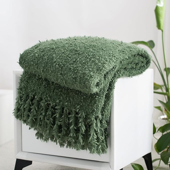 Winter Knit Throw Blanket Fluffy Fuzzy Soft Lightweight Cozy Farmhouse Tassels Chunky Knitted Throws for Couch Sofa Bed (Green, 60"x80")