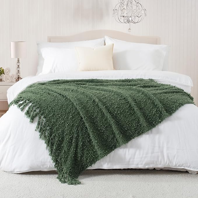 Winter Knit Throw Blanket Fluffy Fuzzy Soft Lightweight Cozy Farmhouse Tassels Chunky Knitted Throws for Couch Sofa Bed (Green, 60"x80")