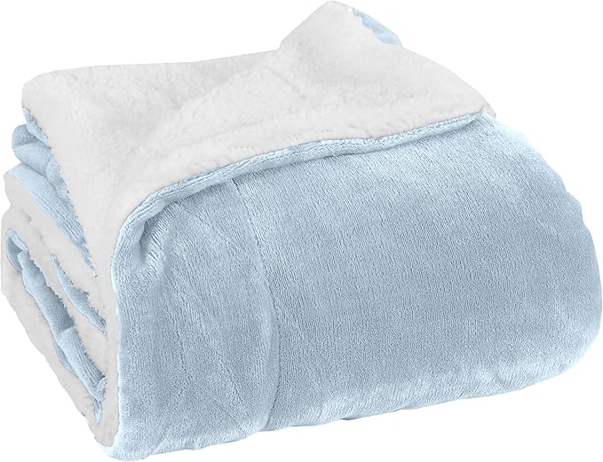 Elegant Comfort Luxury Ultra-Plush Velvet Touch Fleece Throw Soft, Warm, Cozy| Micromink Sherpa-Backing Reversible Blanket for Bed, Sofa and Couch, Solid Aqua
