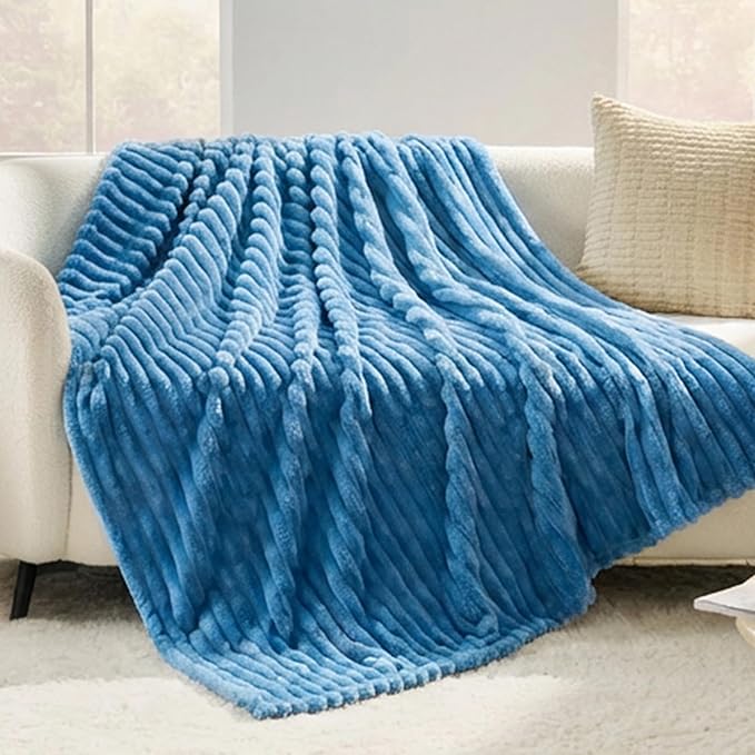 Blue Fleece Twin Size Blanket for Bed, 320GSM Super Soft Cozy Blanket for Home Decor, Perfect Cozy Gifts for Women Men Gifts, Lightweight All Season Bed Blanket, 60x80 Inches