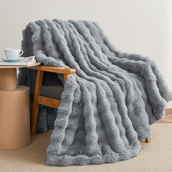Faux Rabbit Fur Throw Blanket for Couch(60x80 inches), Soft Fluffy Thick Bubble Blanket for Bed Sofa Living Room, Warm Plush Cozy Blanket, Gray