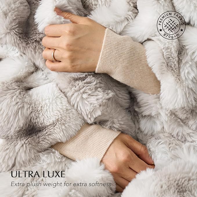 EverGrace Ultra Soft Luxury Fluffy Faux Rabbit Fur Throw Blanket, Thick Warm Bubble Throw for Bed, Cozy Plush Reversible Blankets for Couch, Chair, Sofa, Light Grey, 60x80 Inches