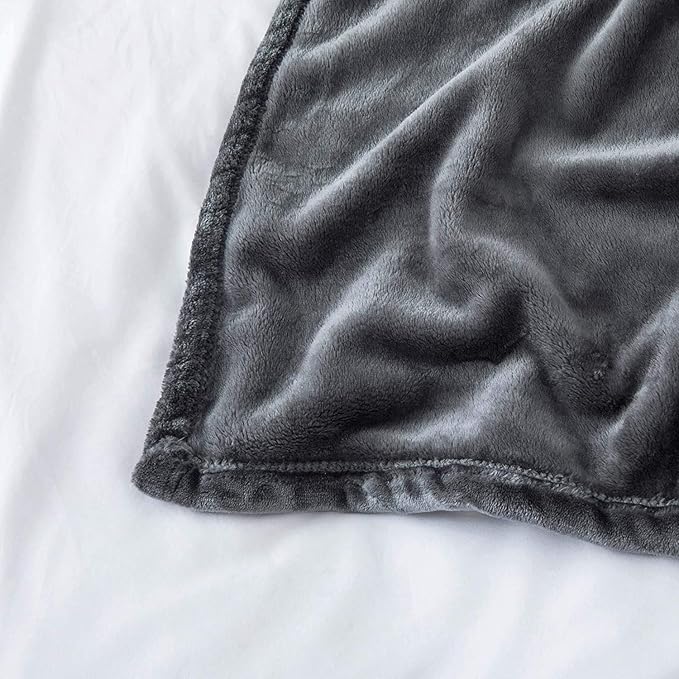 MOONLIGHT20015 Fleece Blanket - Super Soft Fuzzy Dark Grey Throw Blanket for Couch and Sofa - Lightweight Luxury 400 GSM Microfiber Fluffy Bed Blankets and Throws, 50 x 60 Inches (Throw/Travel)