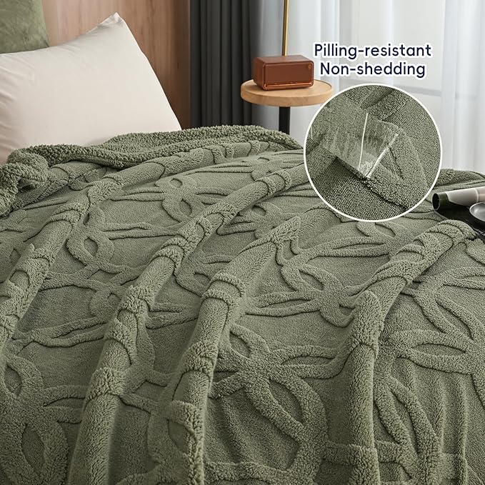 PHF Soft Sherpa Fleece Blanket Queen Size for Bed, 510GSM Fleece Lightweight Yet Warm Blanket, No Shed No Pilling, 90" x 90", Tufted Jacquard Cozy Thick Bed Throw for Home Decor Christmas, Dark Olive