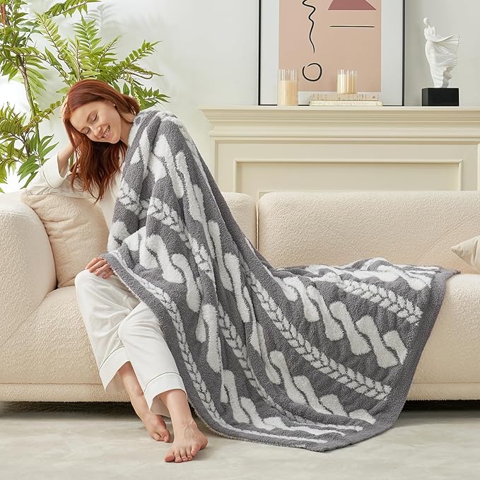 Amélie Home Cable Knit Throw Blanket for Couch, Super Soft Fuzzy Cozy Throw, Giftable Knitted Blanket for Women Men, Birthday, Sofa Bed Living Room Decor, 50" x 60", Cable Grey & White