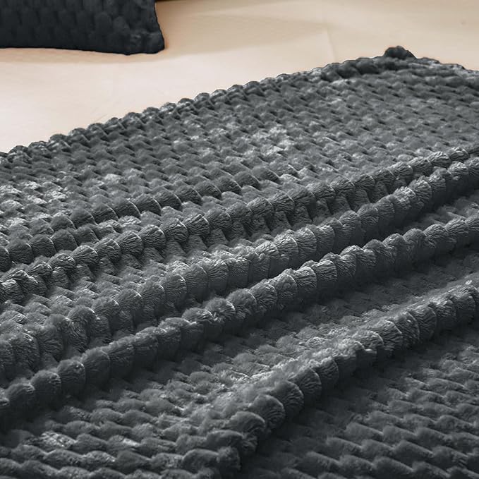 Vessia Flannel Fleece Throw Blanket(50x70 inch), 3D Jacquard Grey Fuzzy and Warm Blanket for Couch,Sofa,Bed,Chair, 300GSM Super Soft Touch Cozy Lightweight Throw for All-Season Home Decor