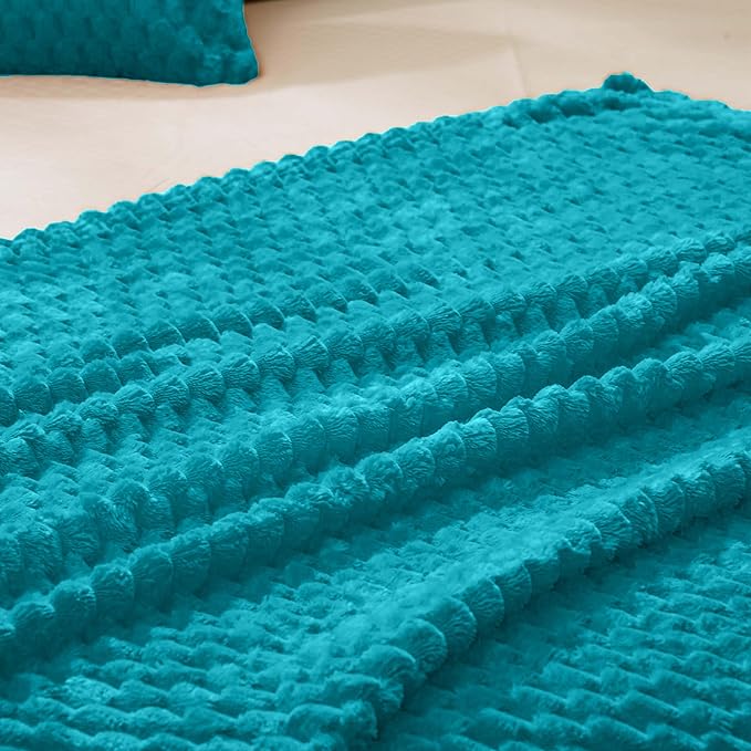 Vessia Flannel Fleece Throw Blanket(50x70 inch), 3D Jacquard Teal Fuzzy and Warm Blanket for Couch,Sofa,Bed,Chair, 300GSM Super Soft Touch Cozy Lightweight Throw for All-Season Home Decor
