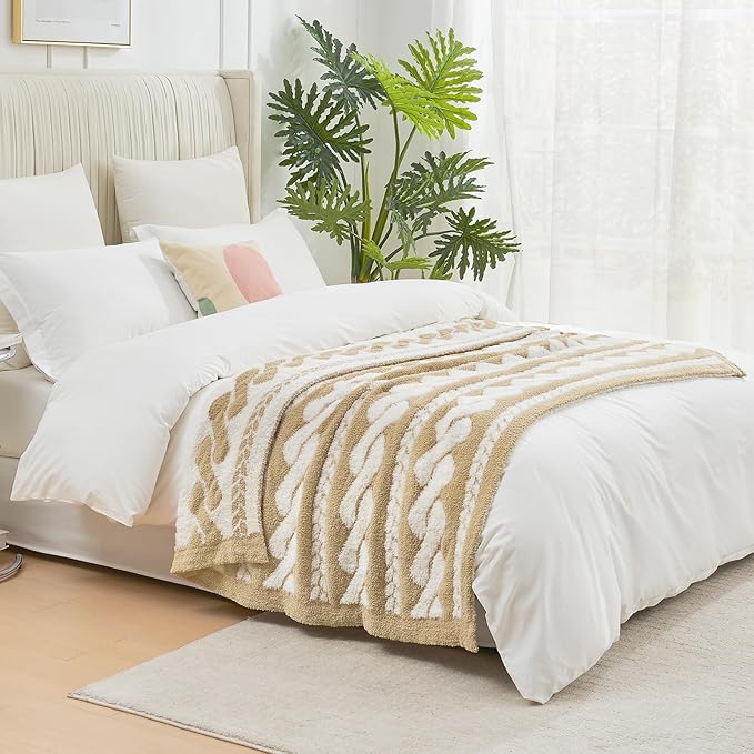 Amélie Home Knit Throw Blanket for Couch, Super Soft Fuzzy Cozy Throw, Giftable Knitted Blanket for Women Men, Birthday, Sofa Bed Living Room Decor, 50" x 60", Cable Beige & White