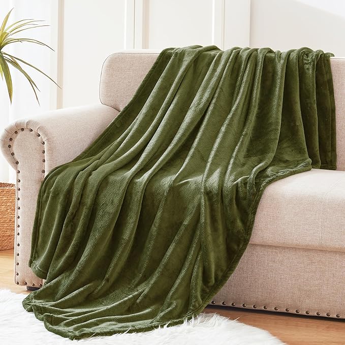 Exclusivo Mezcla Fleece Throw XL Blanket for Couch, Sofa, Super Soft and Warm Olive Green Blankets, All Season, Cozy, Plush, Lightweight, 50x70 Inches
