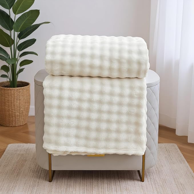 Comelady Fleece Throw Blanket,Super Soft Throw Blanket for Couch,3D Bubble Warm Fluffy Blanket for Bed Sofa Room Decor-Lightweight Cozy Fuzzy Blanket for All Seasons(Beige,50"×60")
