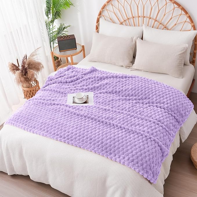 Vessia Flannel Fleece Throw Blanket, 3D Jacquard Light Purple Fuzzy and Warm Blanket for Couch, Sofa, Bed, 300GSM Super Soft Touch Cozy Home Decor for All Seasons (50x70 inches)