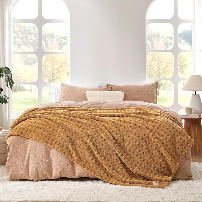 Cozy Bliss Ultrasoft Waffle Throw Blanket, Fluffy Cute Plush Blanket for Couch, Bed, Modern Home Accent, Portable for Picnic or Outdoor, Brown, 66"x90"
