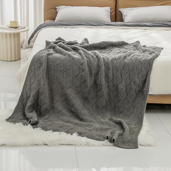 bearberry Super Soft & Fuzzy Minky Throw Blanket Lightweight All-Season - Diamond Stitch Plush Fleece for Couch, Bed, Sofa | Machine Washable Cozy Gift for Women, Men, Home (Grey, 40”x50”)