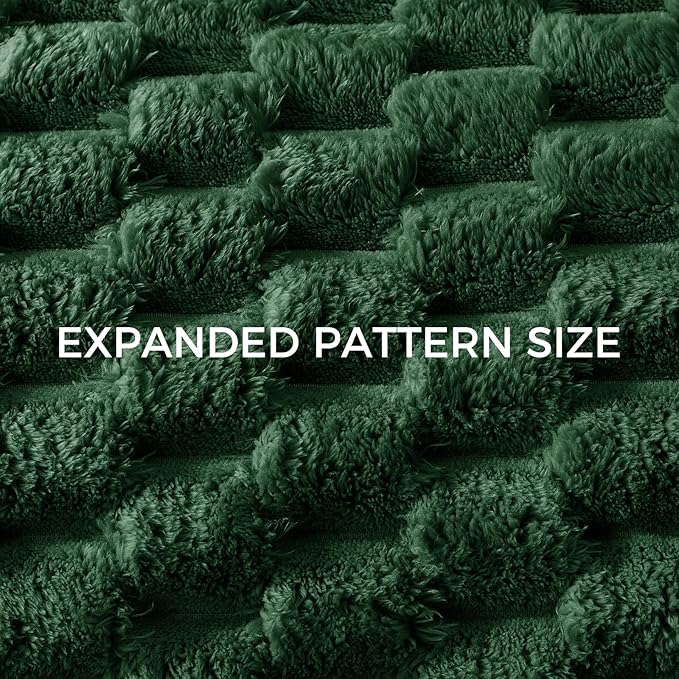 Whale Flotilla Throw Blanket for Couch with Jacquard Pattern, Fuzzy Soft Cozy Exquisite Blankets for All Season, Warm and Fluffy, 50x60 Inch, Emerald Green