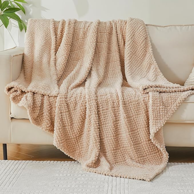 EMME Fleece Blanket, 3D Jacquard Throw Blanket for Couch and Bed, Soft Cozy and Fluffy Blankets Lightweight Luxury Flannel with Waffle Design (Beige, 80" x 90")
