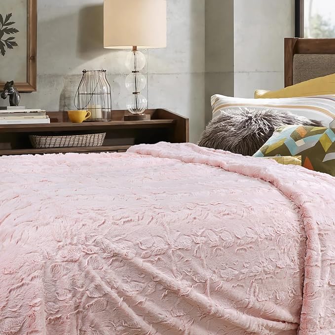 TOONOW Faux Fur Luxury Throw Blanket,Double Side Soft Fluffy Shaggy Fuzzy Blanket for Couch Sofa Bed (Mauve Morn, Queen Size)